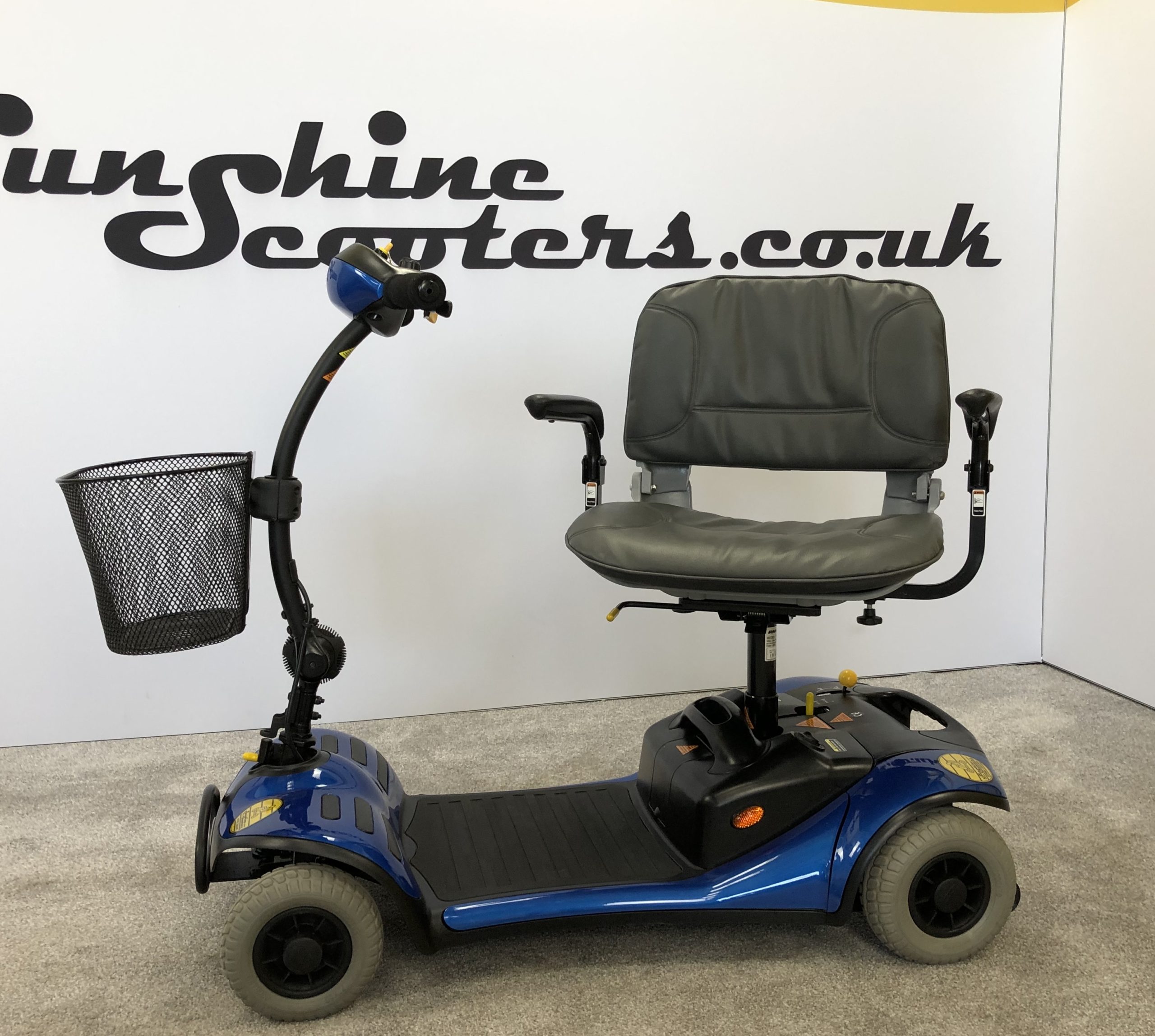 Cooperación Consciente de vendaje Shoprider Cameo Portable Electric Mobility Scooter - Sunshine Scooters